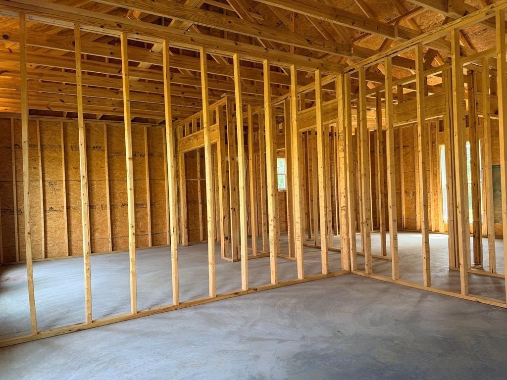 320 Blake Drive. Midland City, AL 36350
