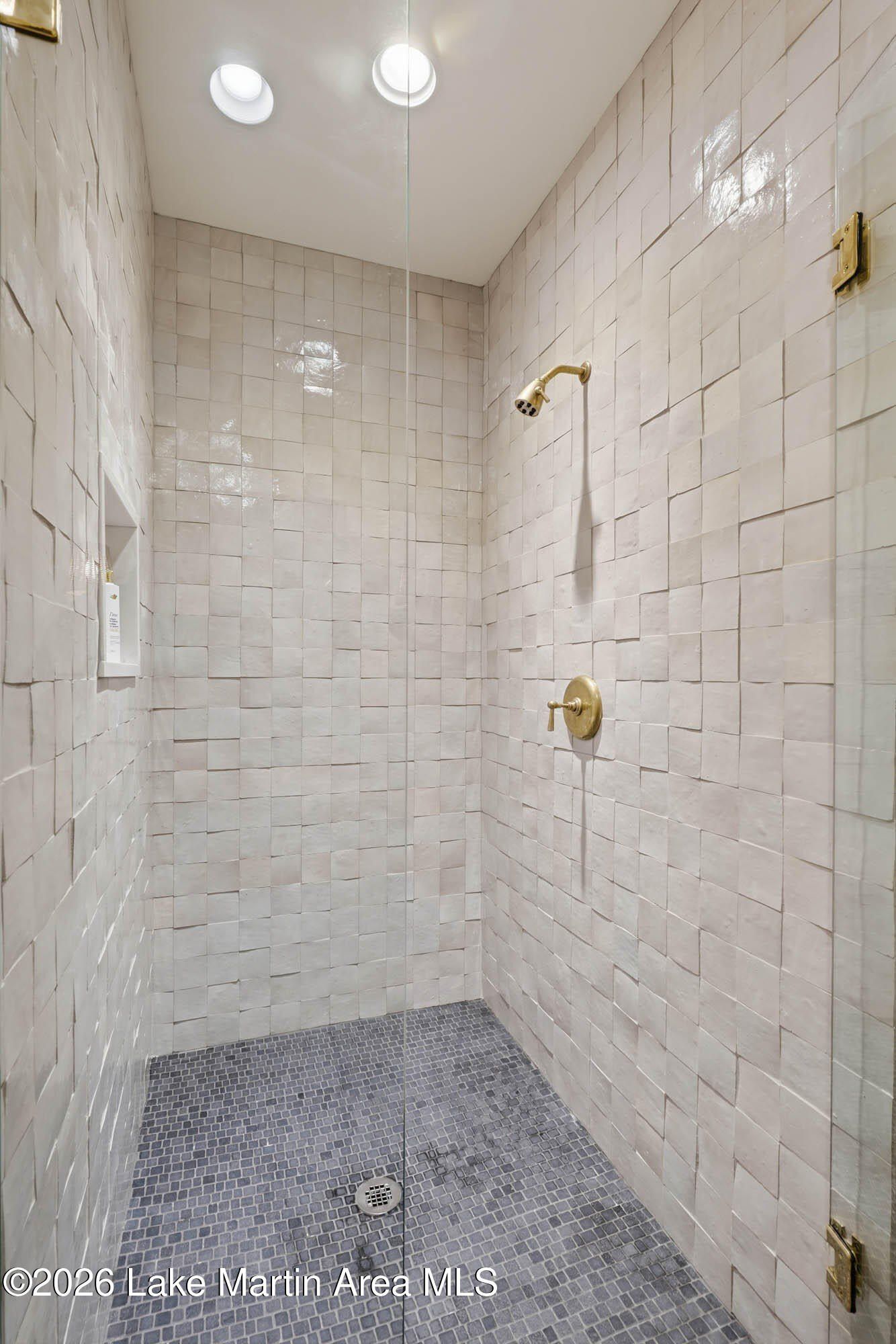 37 Holly Ln. Alexander City, AL 35010