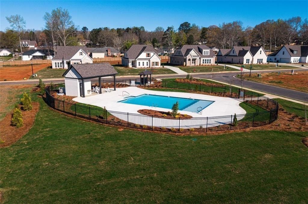 1839 Long Leaf Lane. Auburn, AL 36830