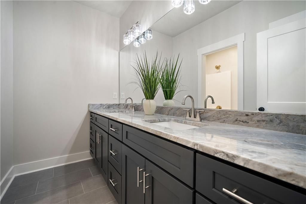 7051 Country Oaks Drive N. Irvington, AL 36544