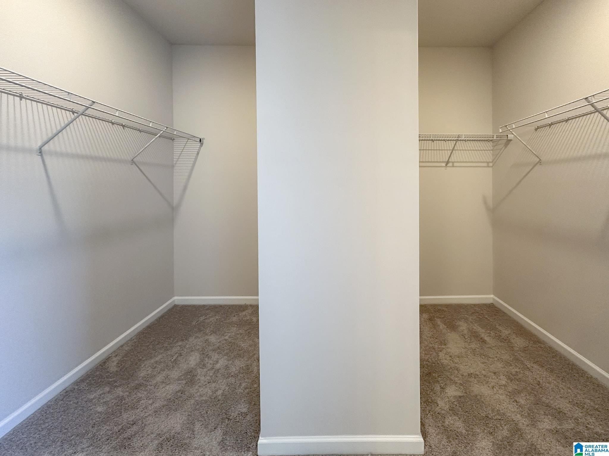 9372 Brunswick Avenue. Kimberly, AL 35091