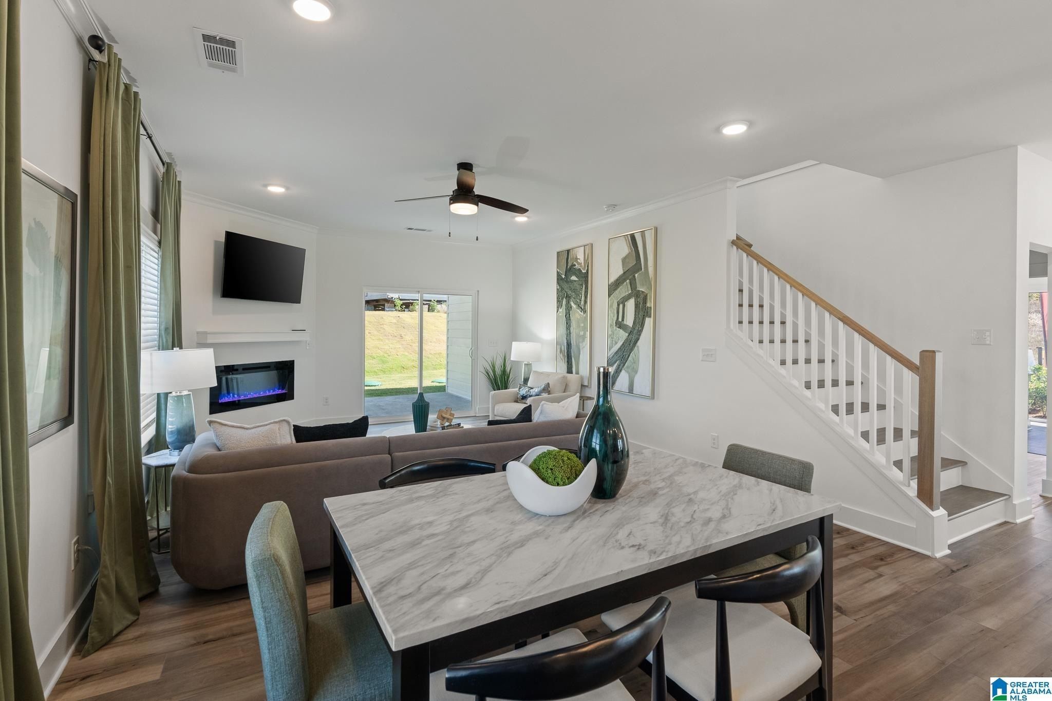 214 Lakemont Court. Cropwell, AL 35054