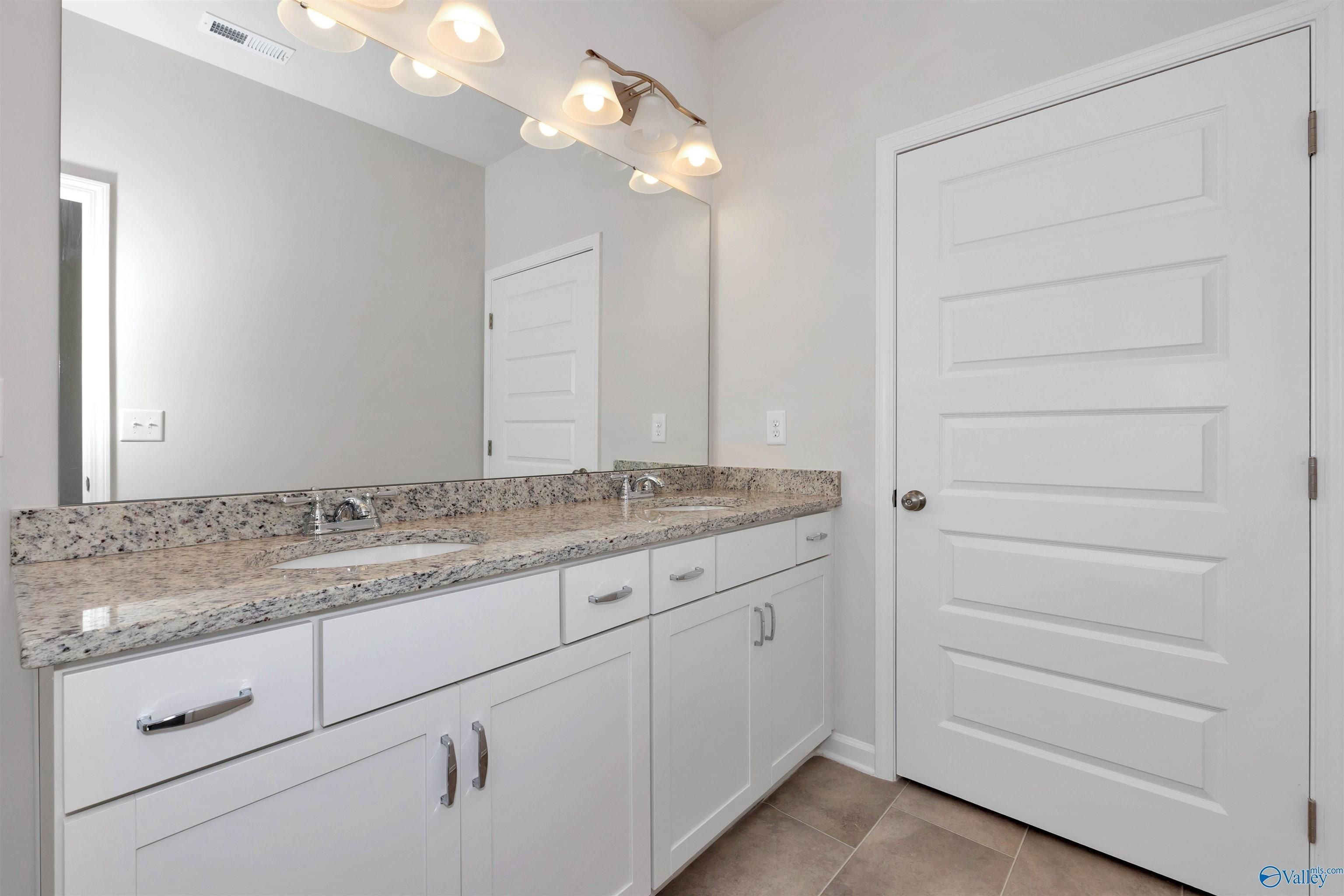 327 Emma Way. New Market, AL 35761
