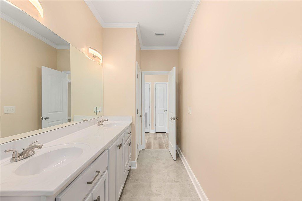 2819 Nw Glen Lawrence. Cowarts, AL 36321