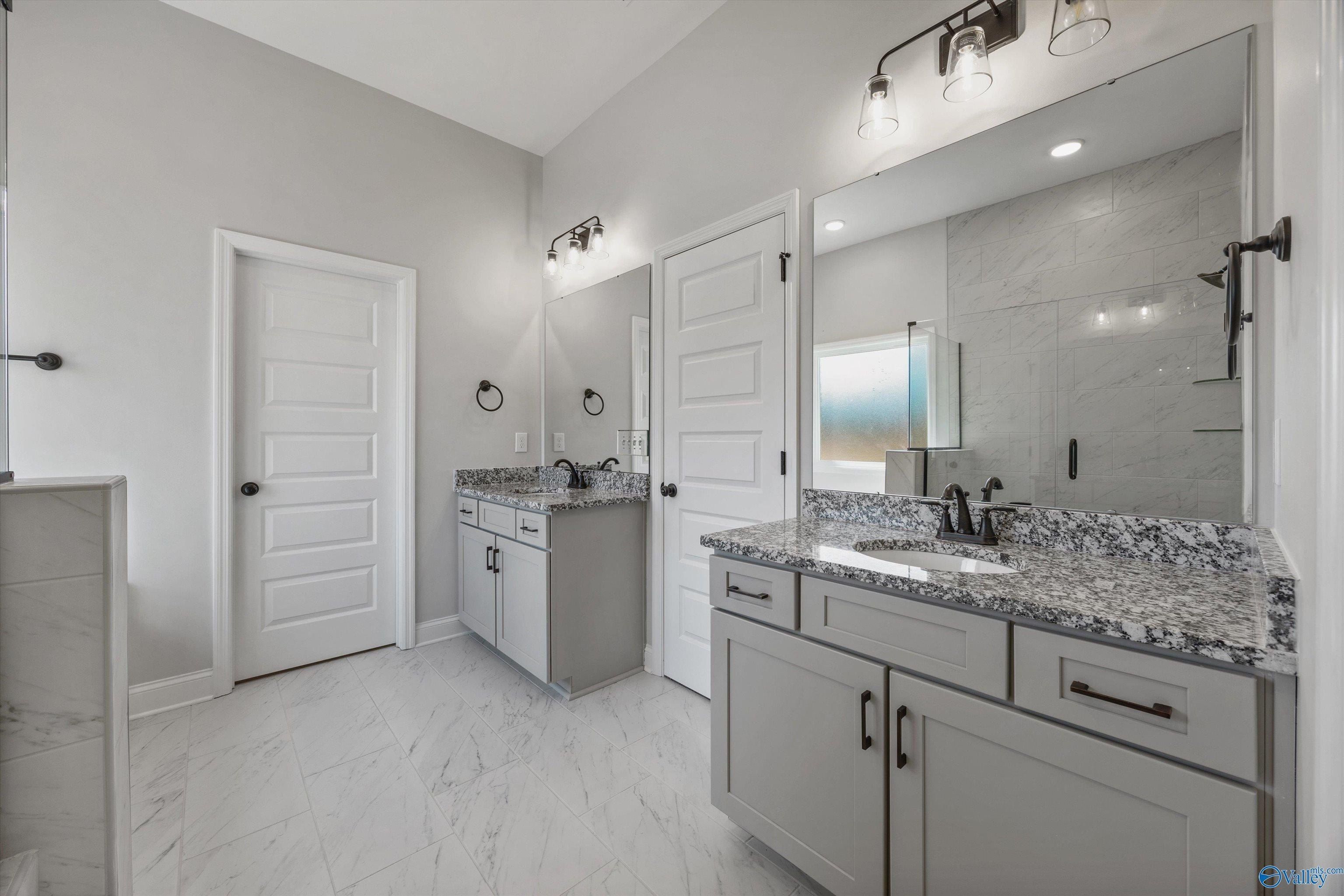 23310 Leroy Lane. Athens, AL 35613