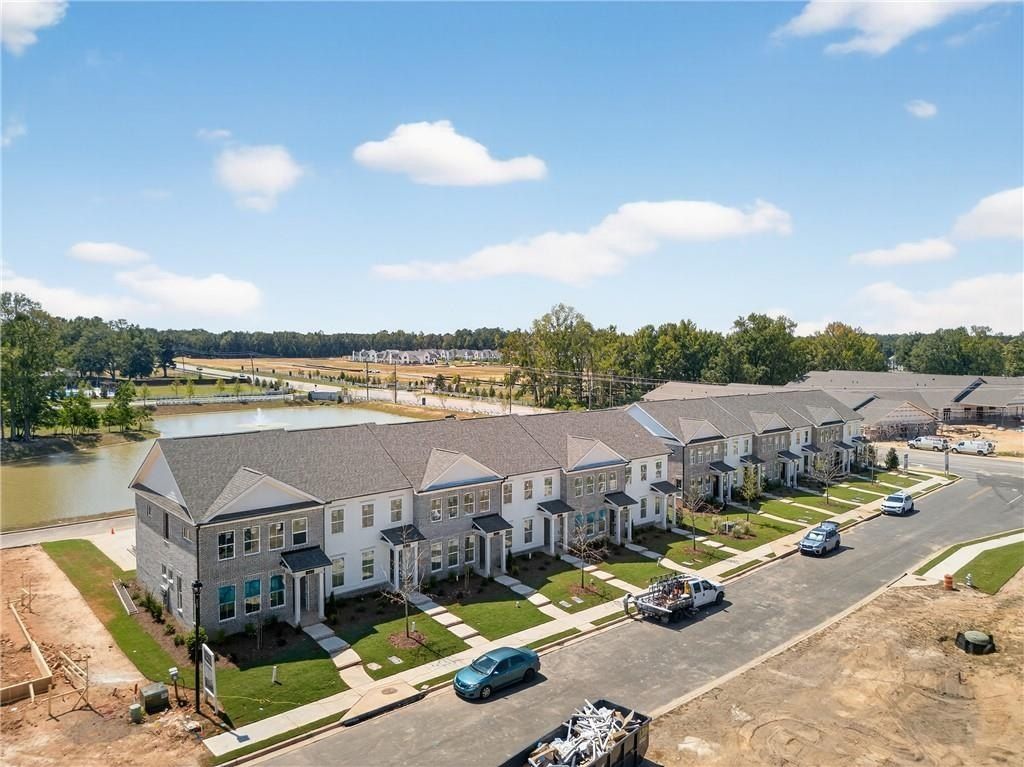 206 Plumage Street. Auburn, AL 36832