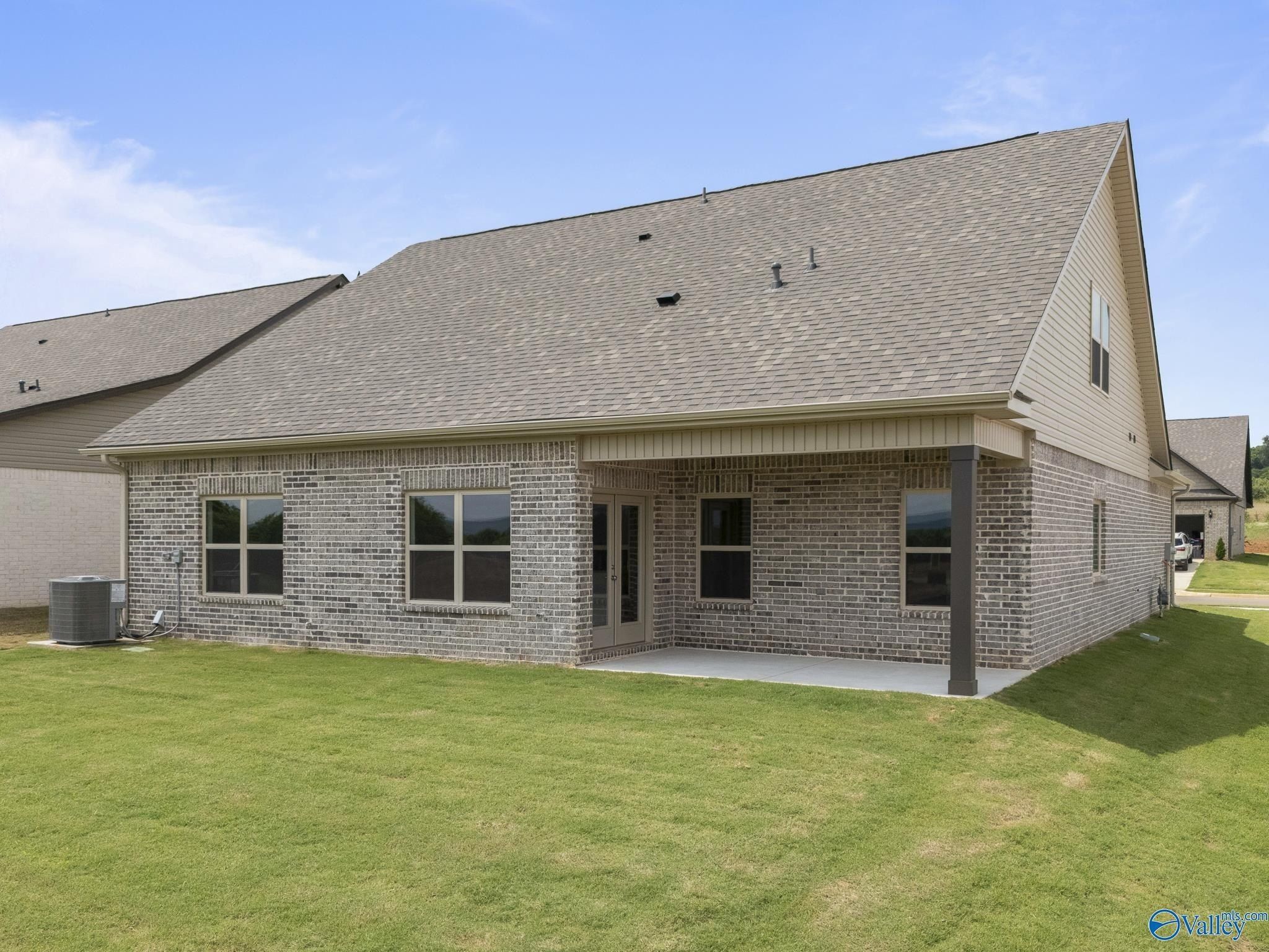 1302 Vermilion Circle. Huntsville, AL 35803