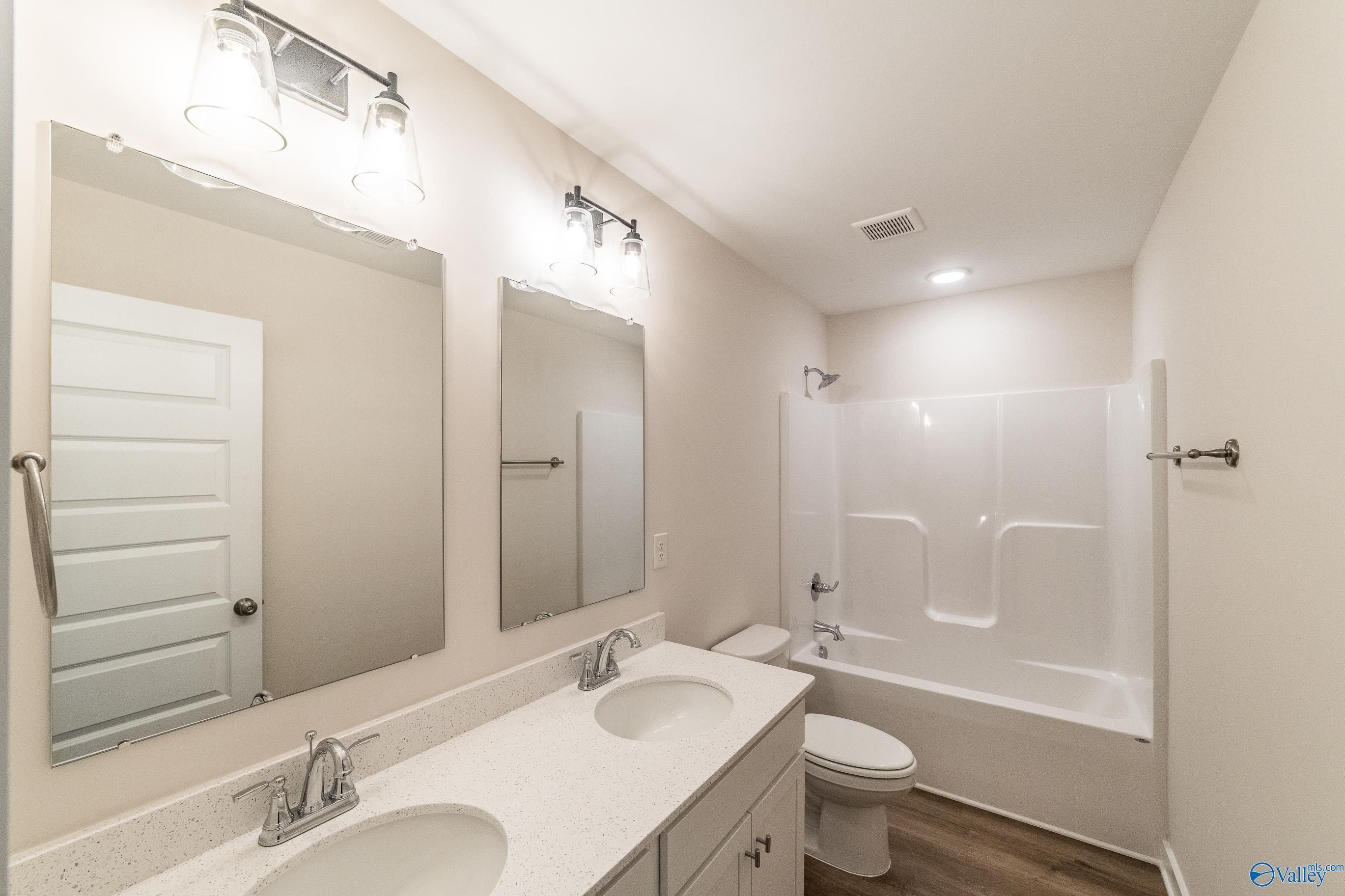 147 Flintlock Way. New Market, AL 35761