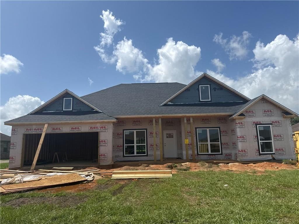 10177 Bridgewater Drive. Theodore, AL 36582