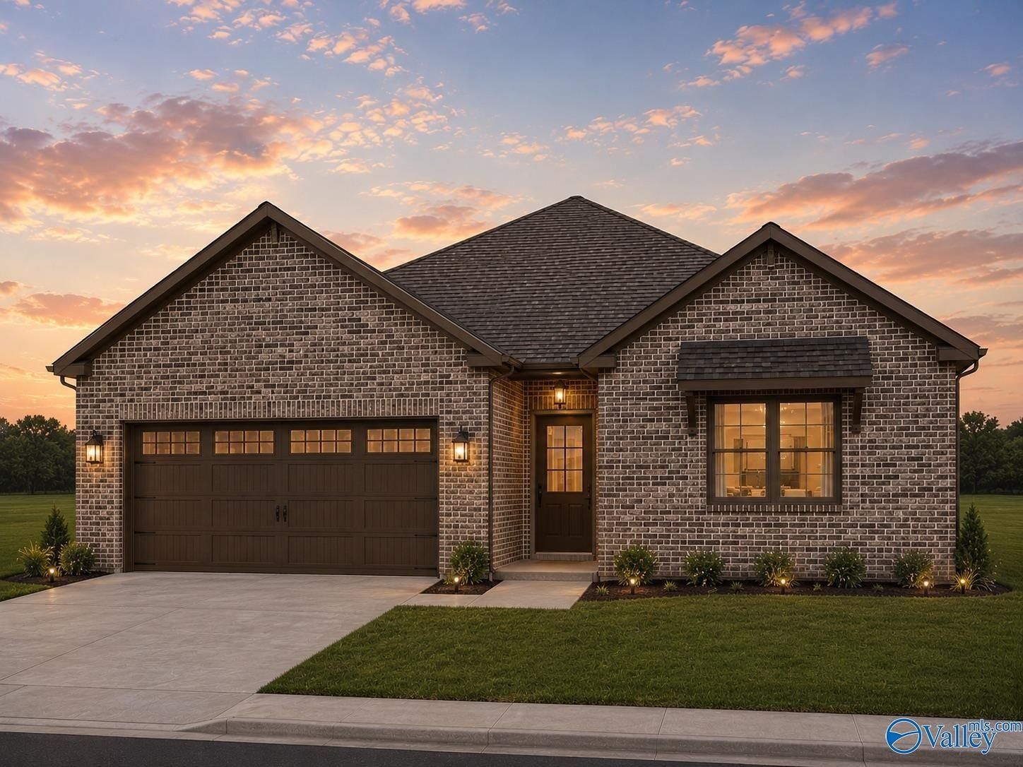 163 Krimson Circle. Albertville, AL 35951