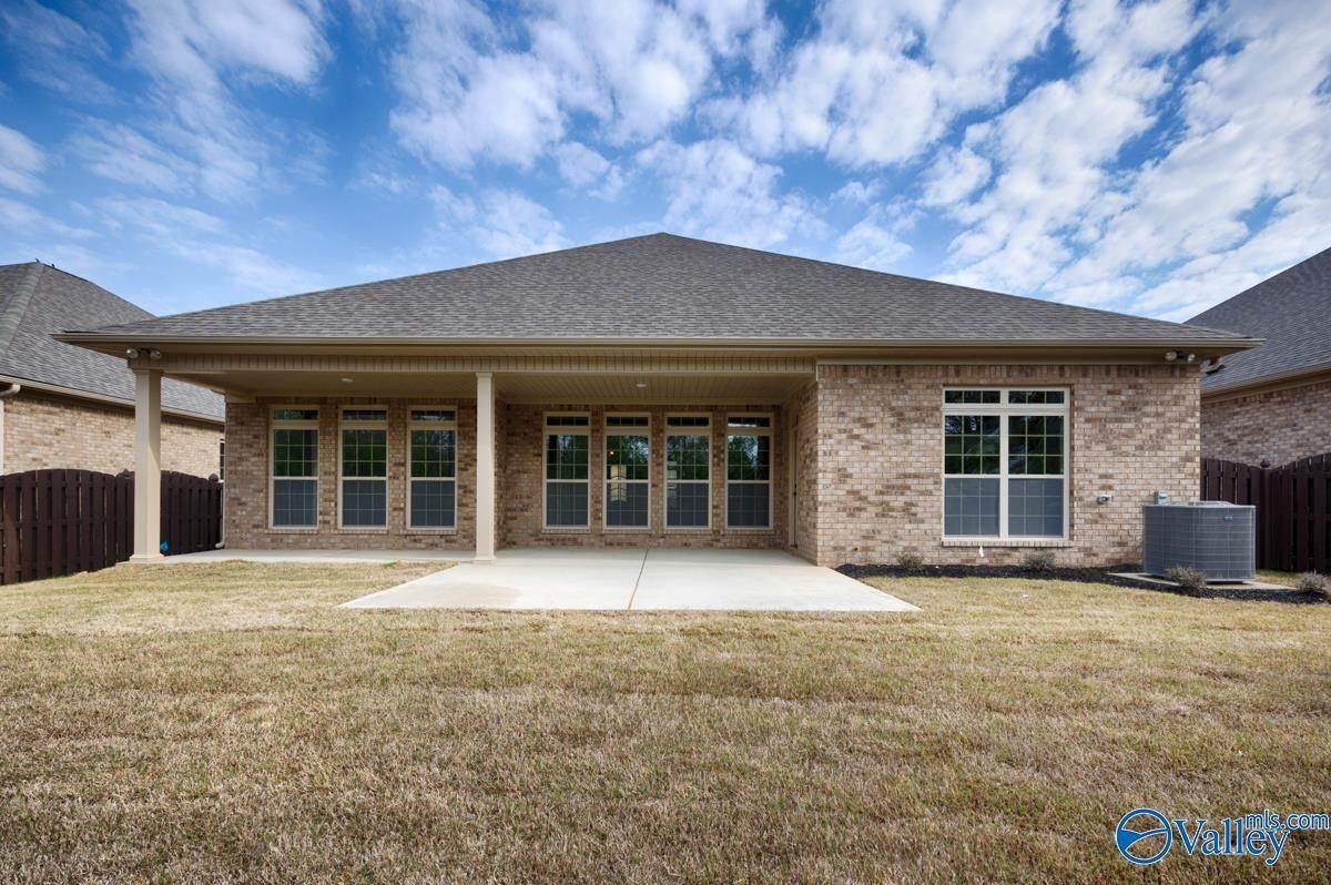9528 Abington Cove Boulevard. Madison, AL 35757