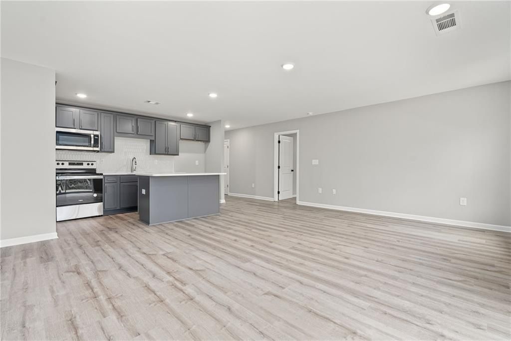 462 Gray Street. Opelika, AL 36801