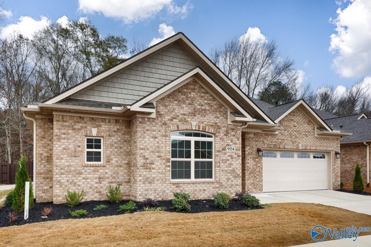 9536 Abington Cove Boulevard. Madison, AL 35757