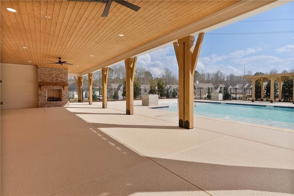3297 Chase Court. Opelika, AL 36804