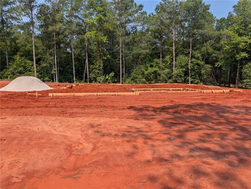 1481 Lantuck Road. Valley, AL 36854