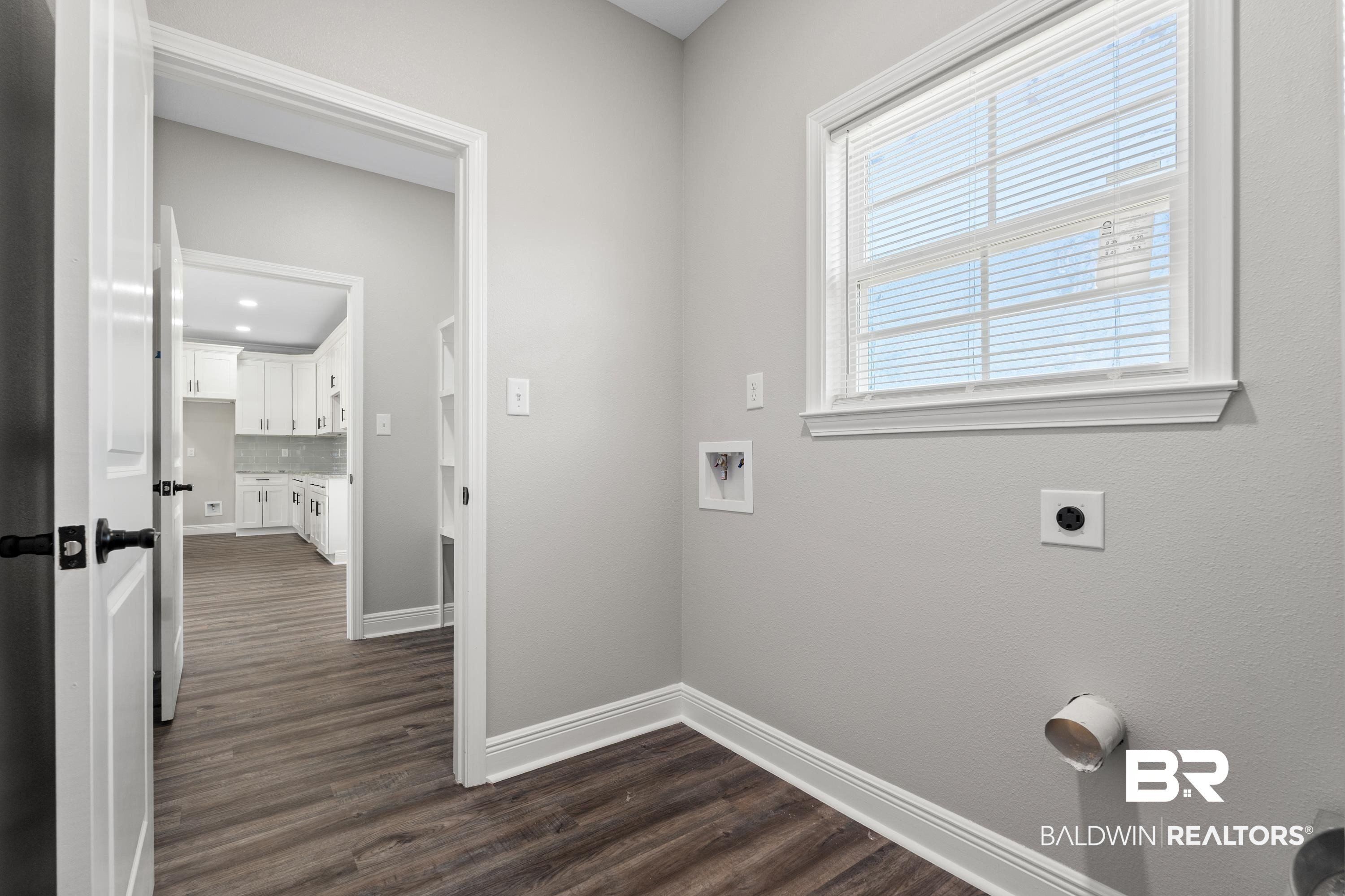 9966 Lighthouse Avenue. Grand Bay, AL 36541