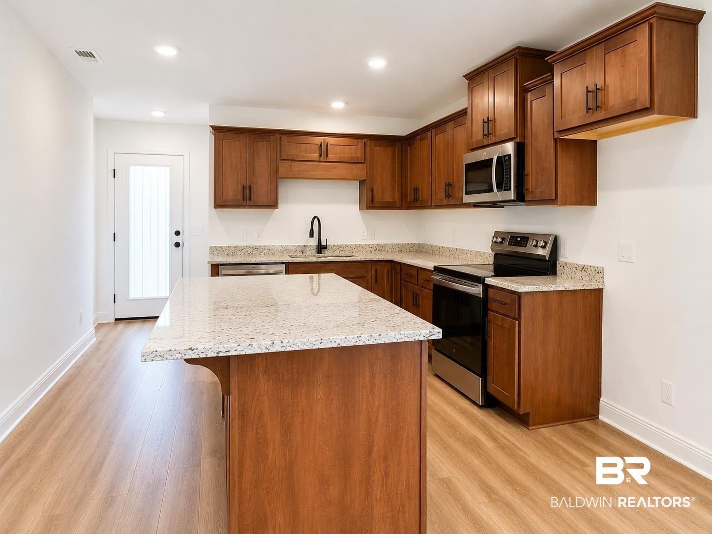 2036 W Union Avenue. Loxley, AL 36551