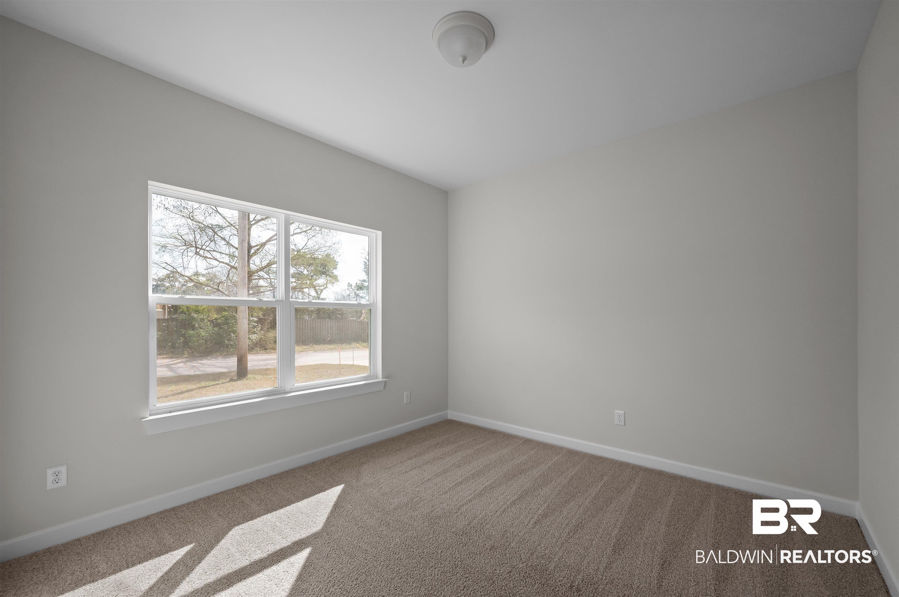 6760 Barneswood Drive. Theodore, AL 36582