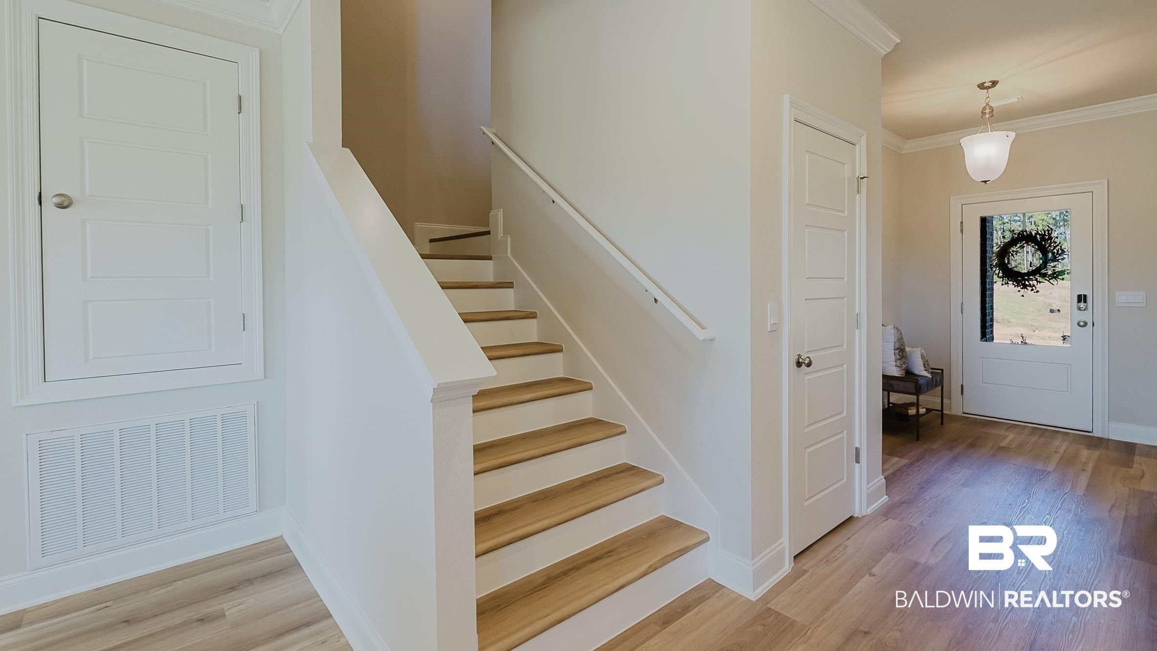 21337 Teluga Avenue. Fairhope, AL 36532