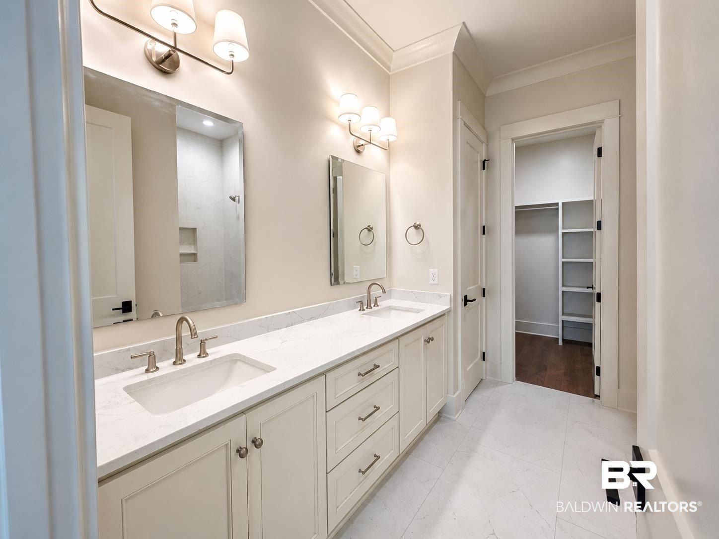 2613 Chastain Street. Gulf Shores, AL 36542