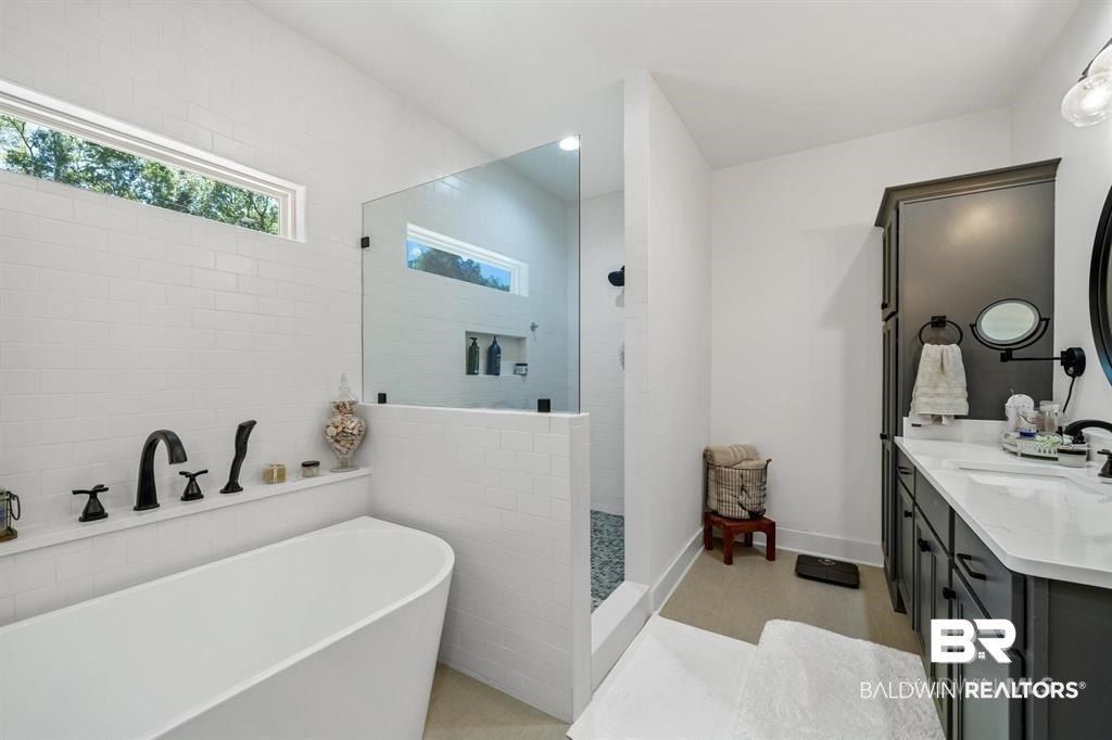 3 Lafayette Drive. Fairhope, AL 36532