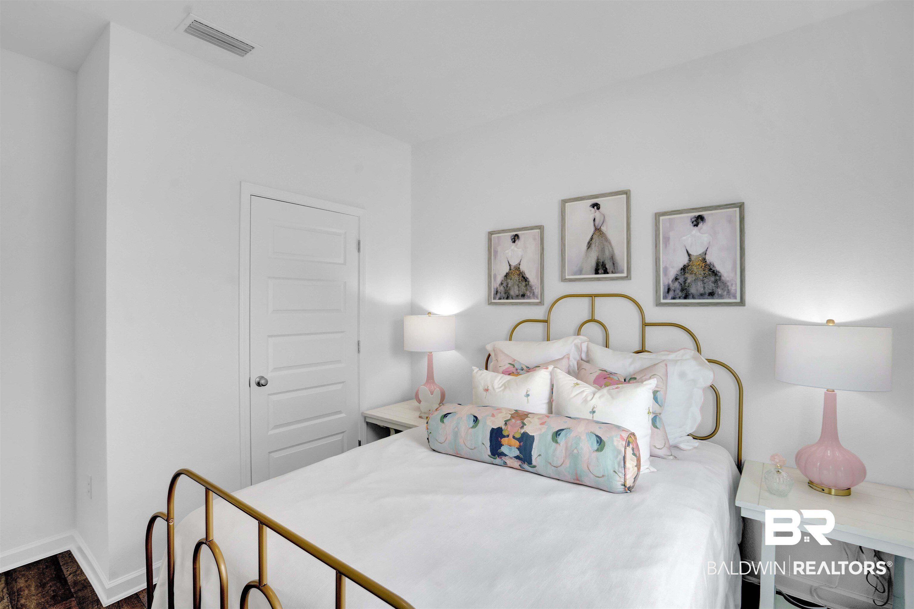 26862 Setai Court. Daphne, AL 36526