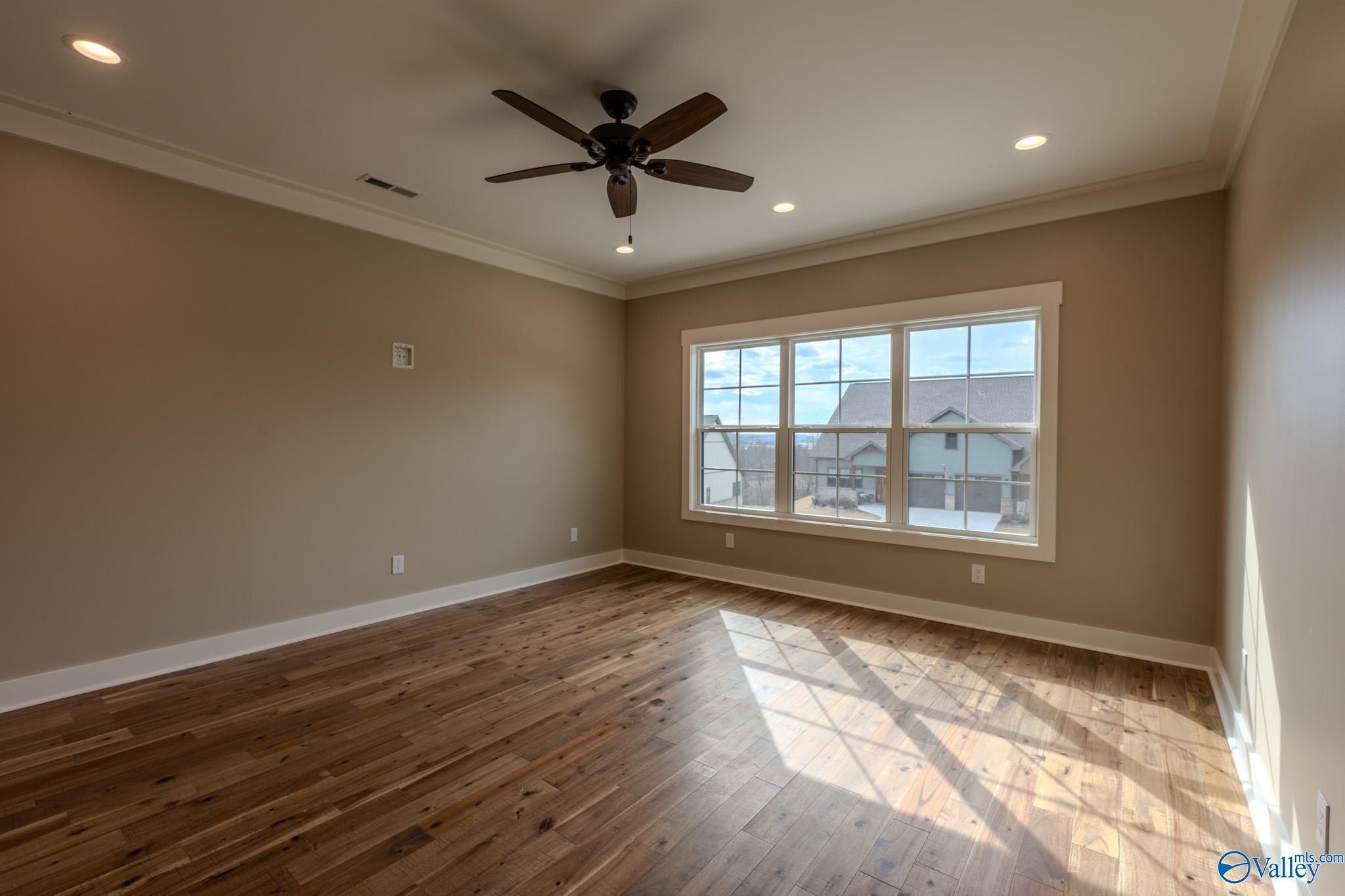 95 Whistling Straits Way. Guntersville, AL 35976