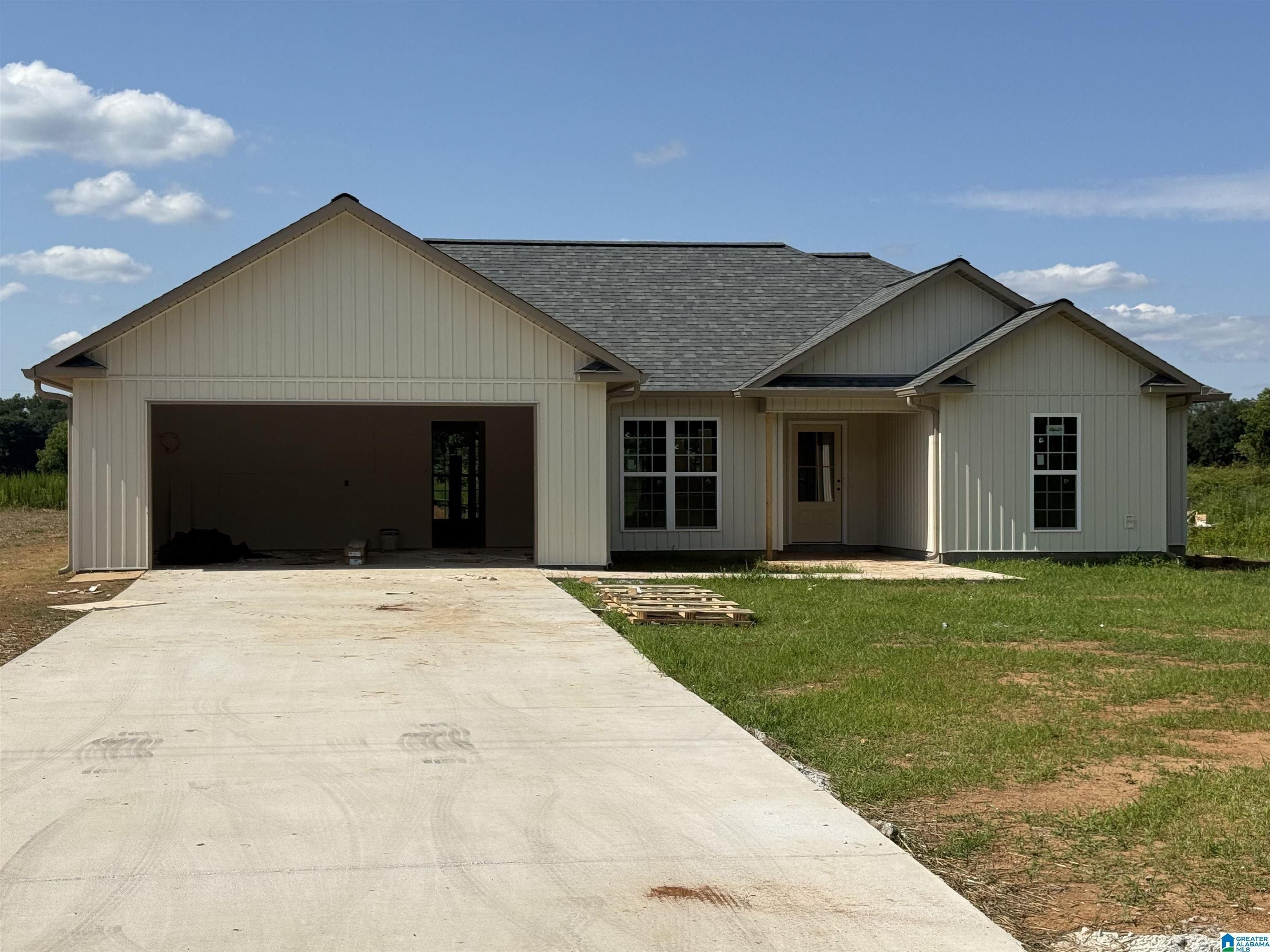 55 Shadowgrass Lane. Anniston, AL 36207