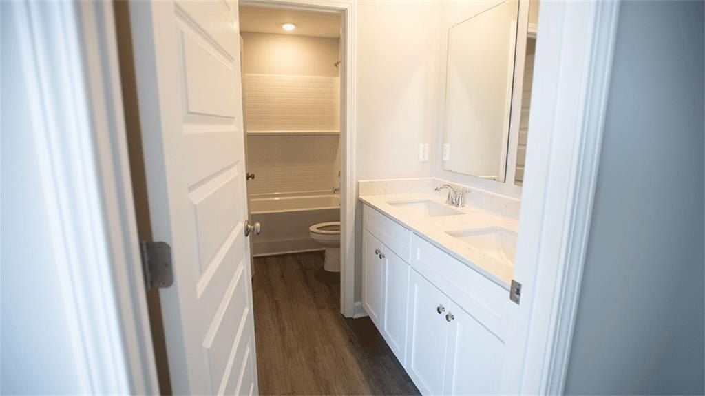 2128 Bluebird Drive. Auburn, AL 36830