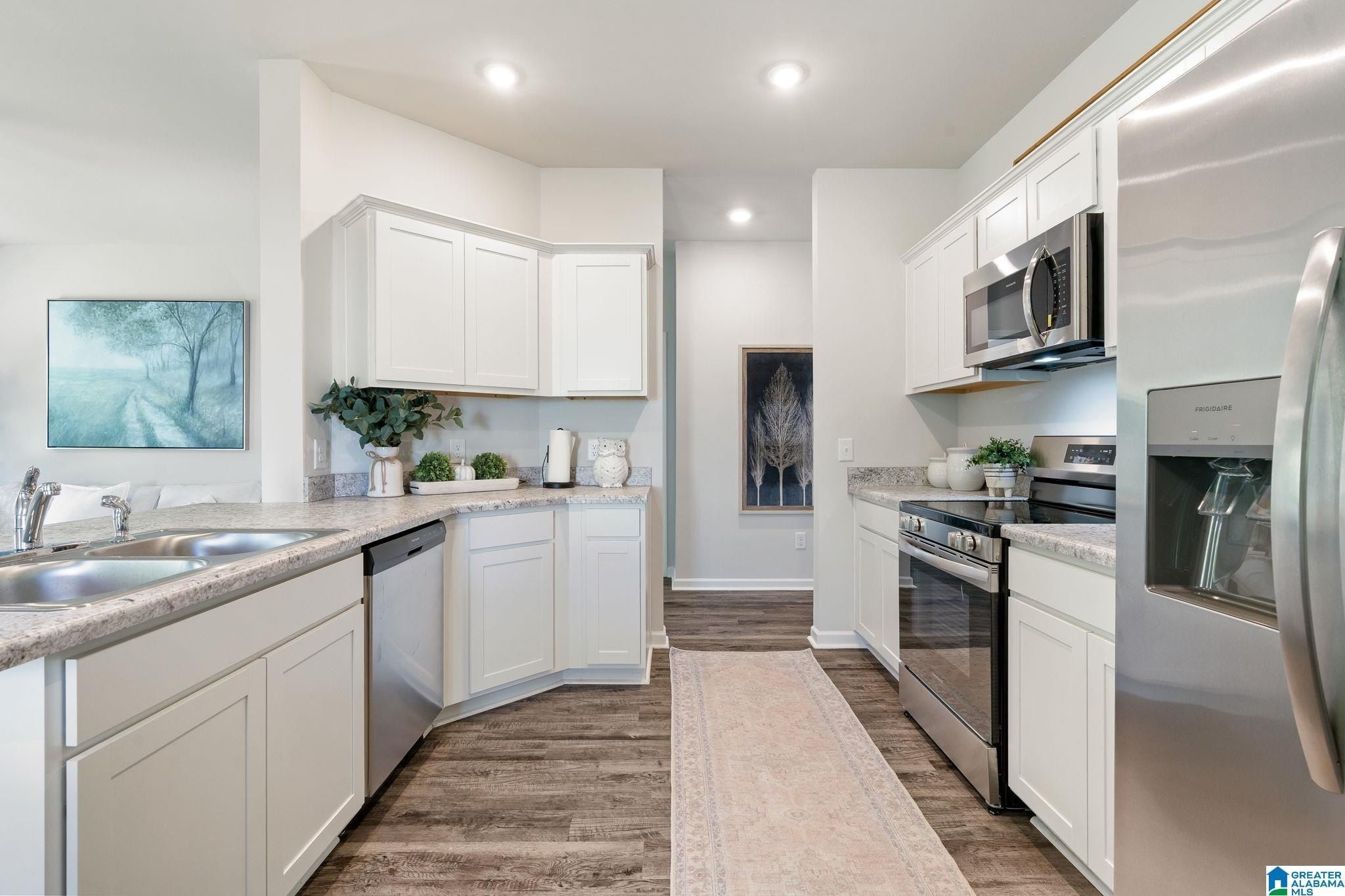 72 Reaves Drive. Munford, AL 36268