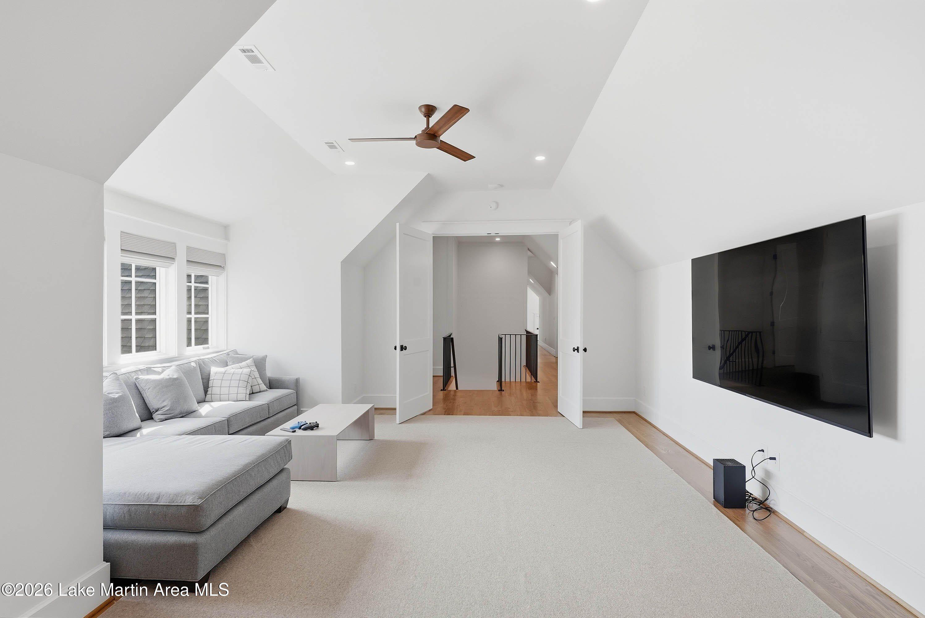 69 Mcconnell Court. Alexander City, AL 35010