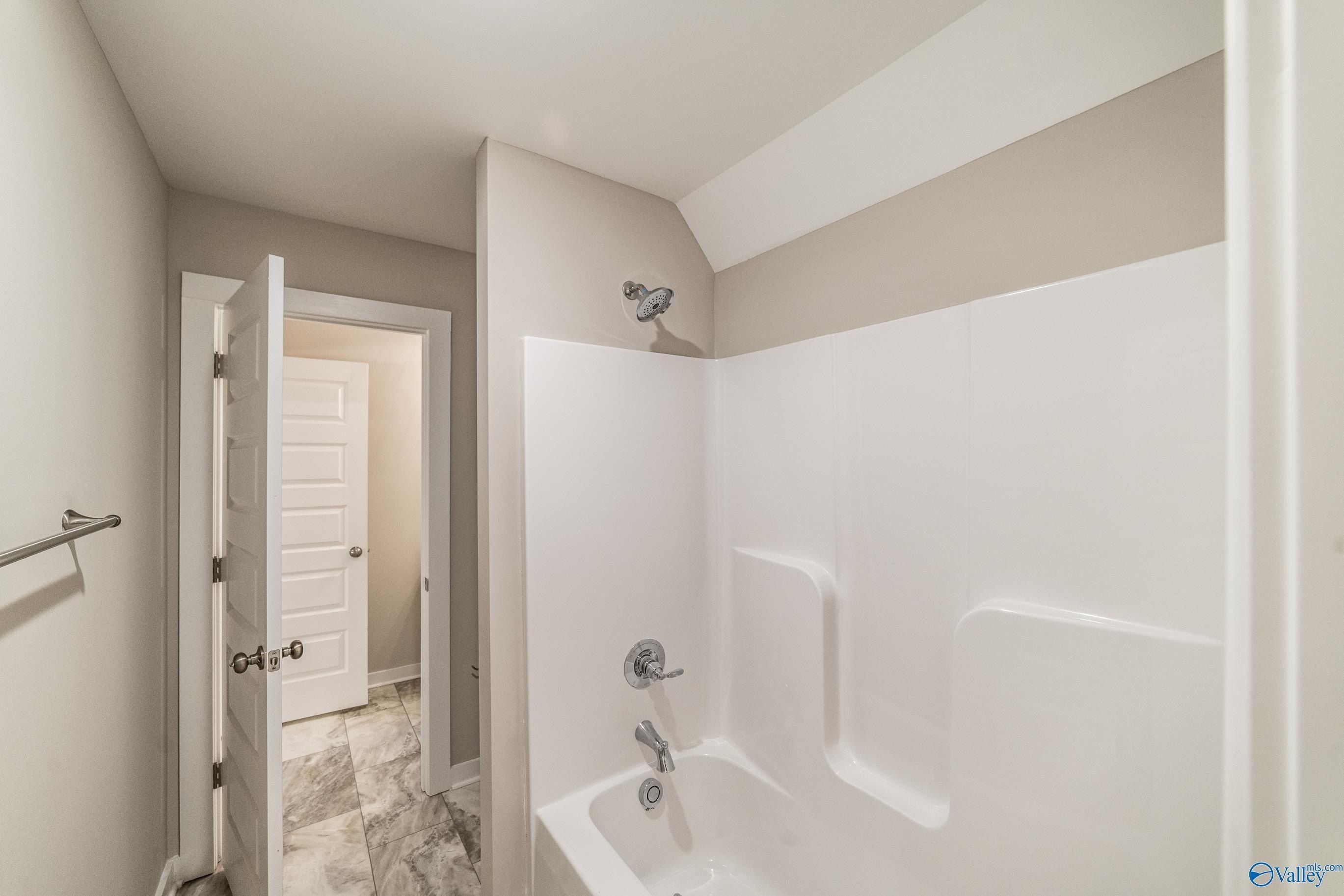 53 Turning Leaf Drive. Union Grove, AL 35175