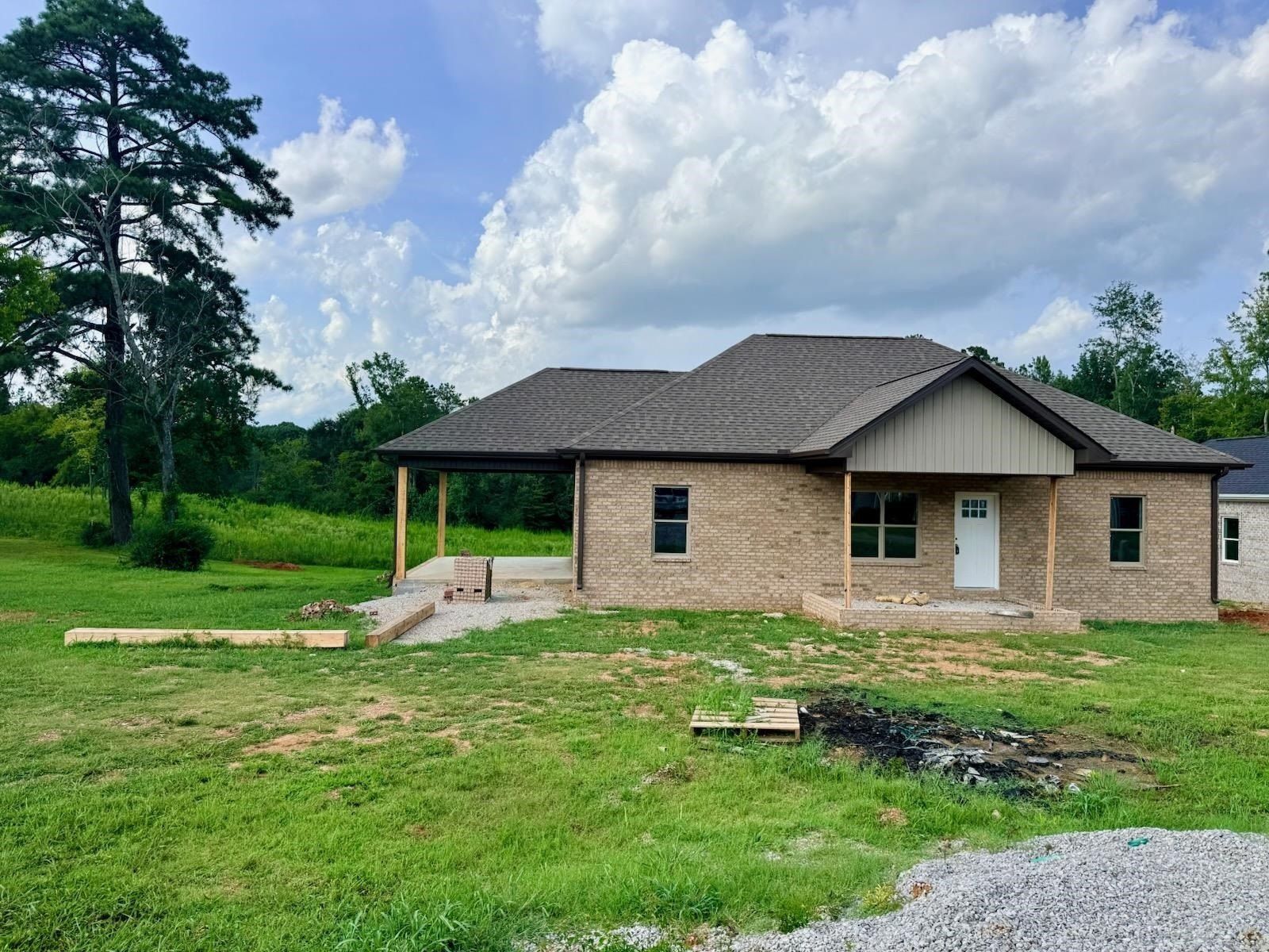 65 Mcfall Rd. Florence, AL 35633