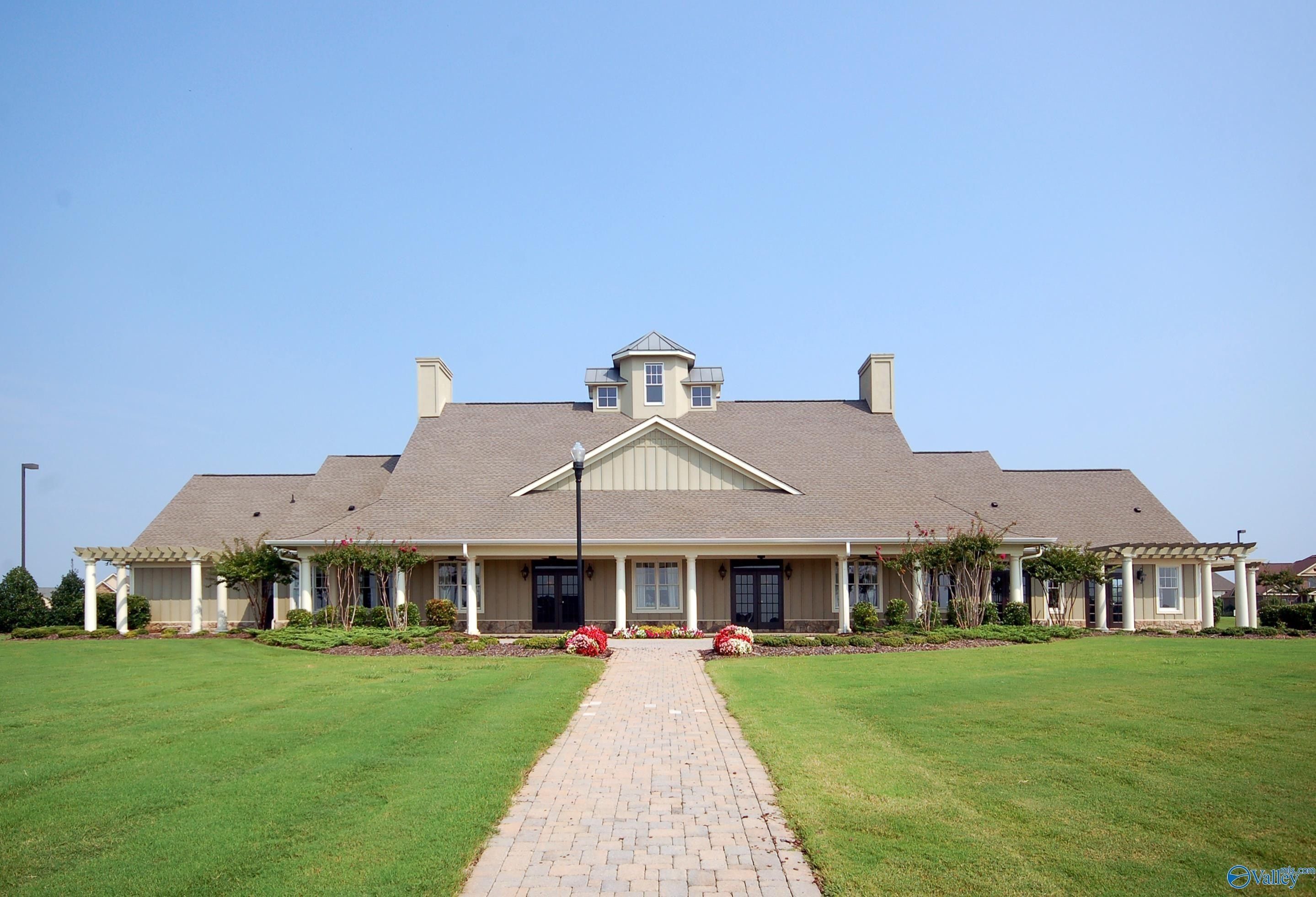 84 She Oak Drive. Huntsville, AL 35824