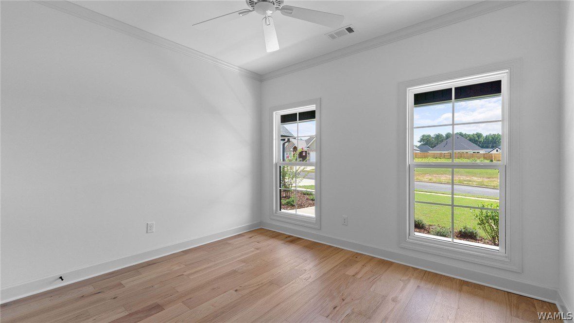 13966 Glenview Drive. Northport, AL 35475
