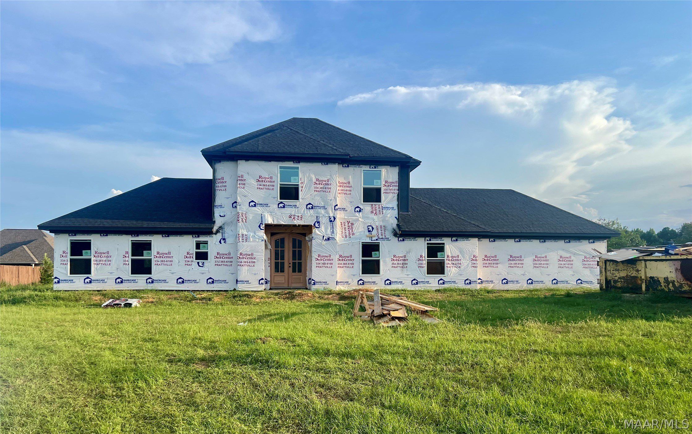 1212 Kenner Creek Circle. Deatsville, AL 36022