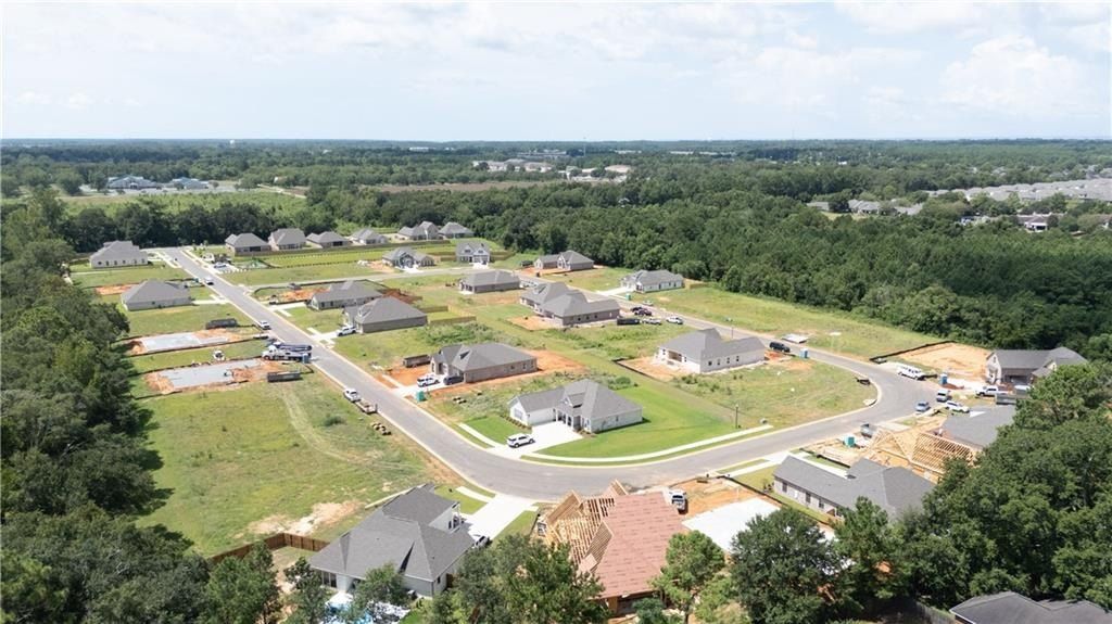 27422 Patch Place Loop. Daphne, AL 36526