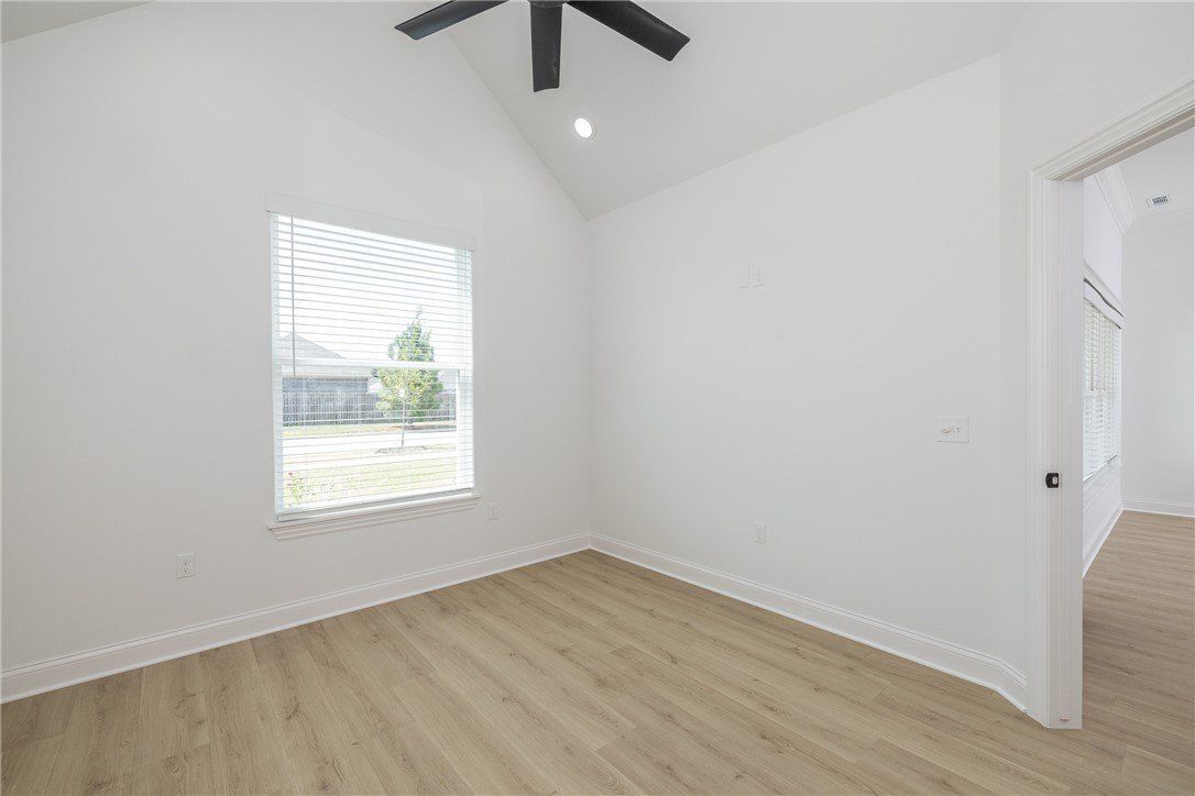 1448 N Pershing Street. Fayetteville, AR 72704