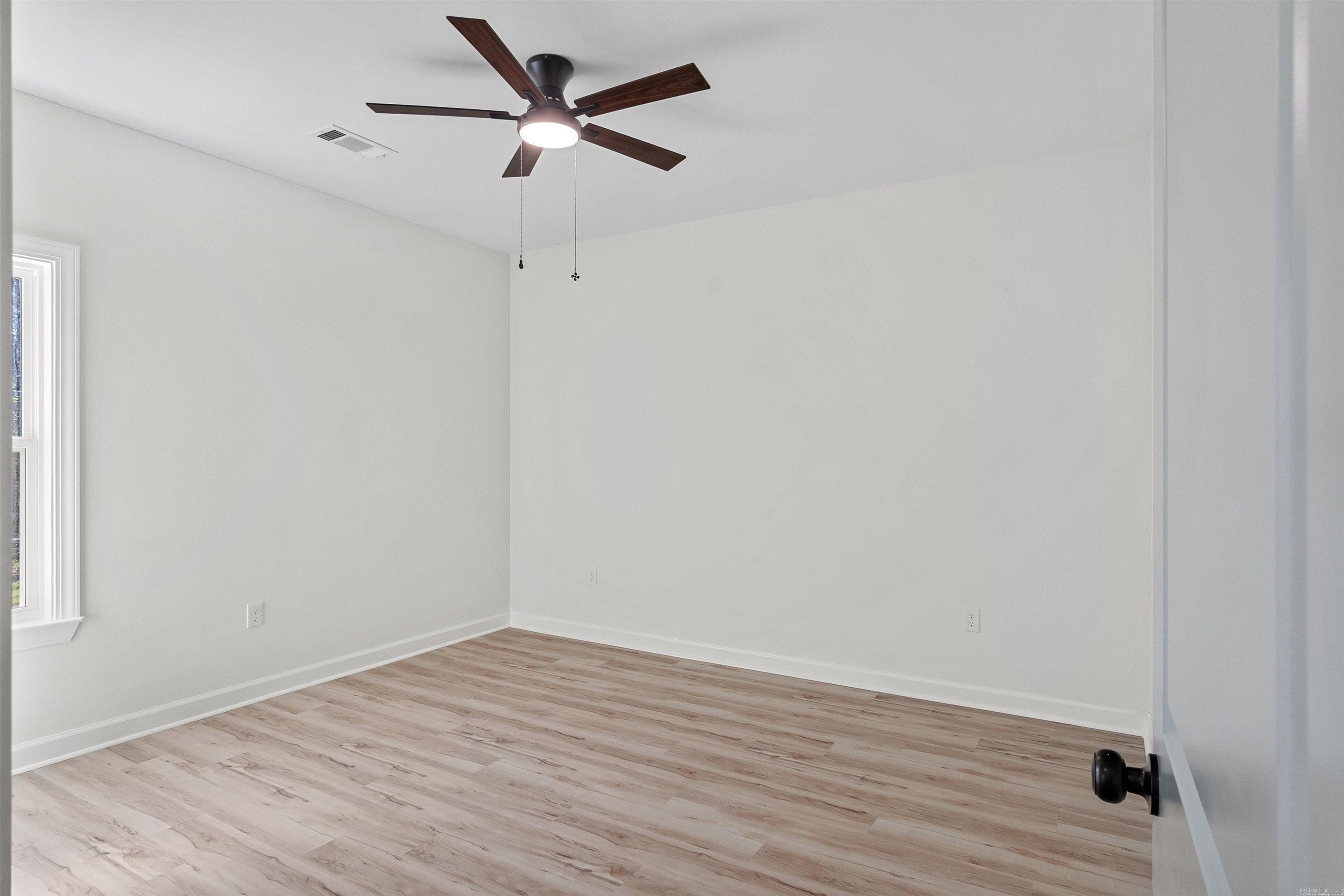 516 Madeleine Circle. Austin, AR 72007
