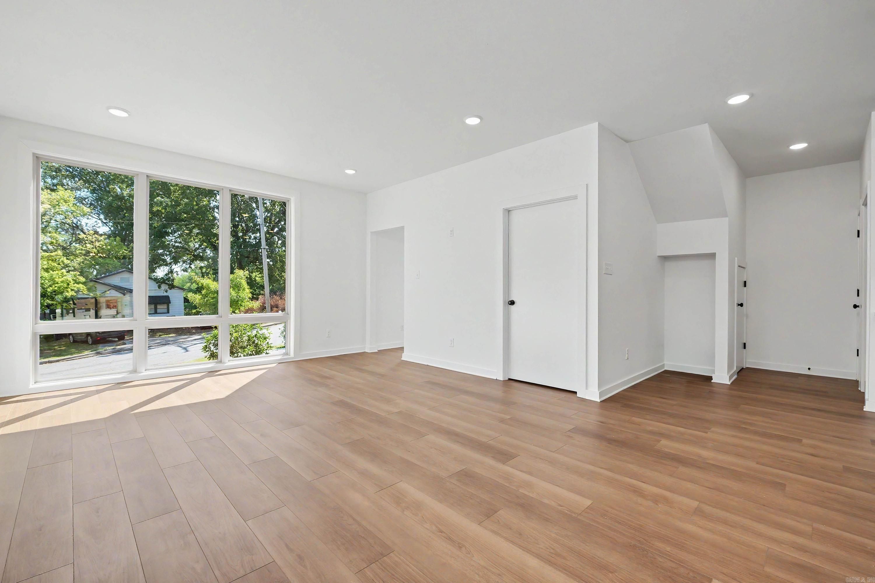 2324 S Rock. Little Rock, AR 72206