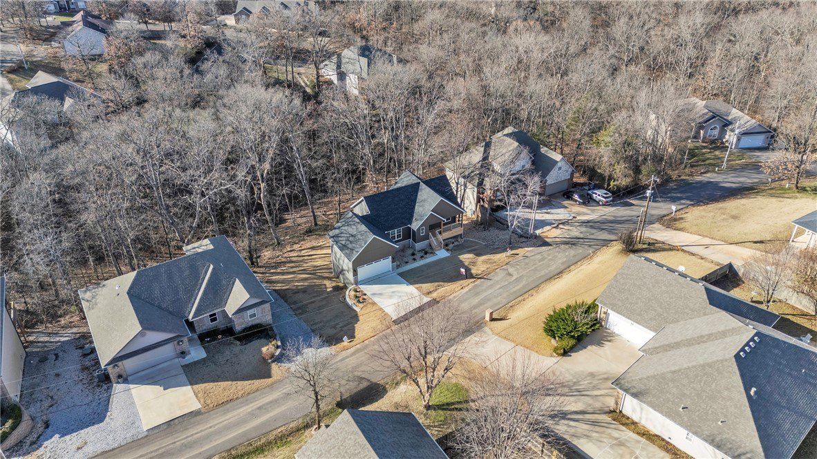 20 Marionet Lane. Bella Vista, AR 72714