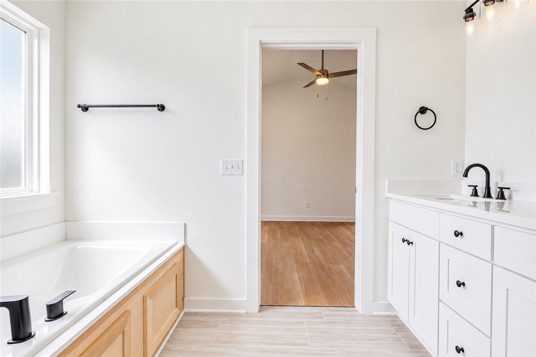 3400 Cannon Avenue. Springdale, AR 72762