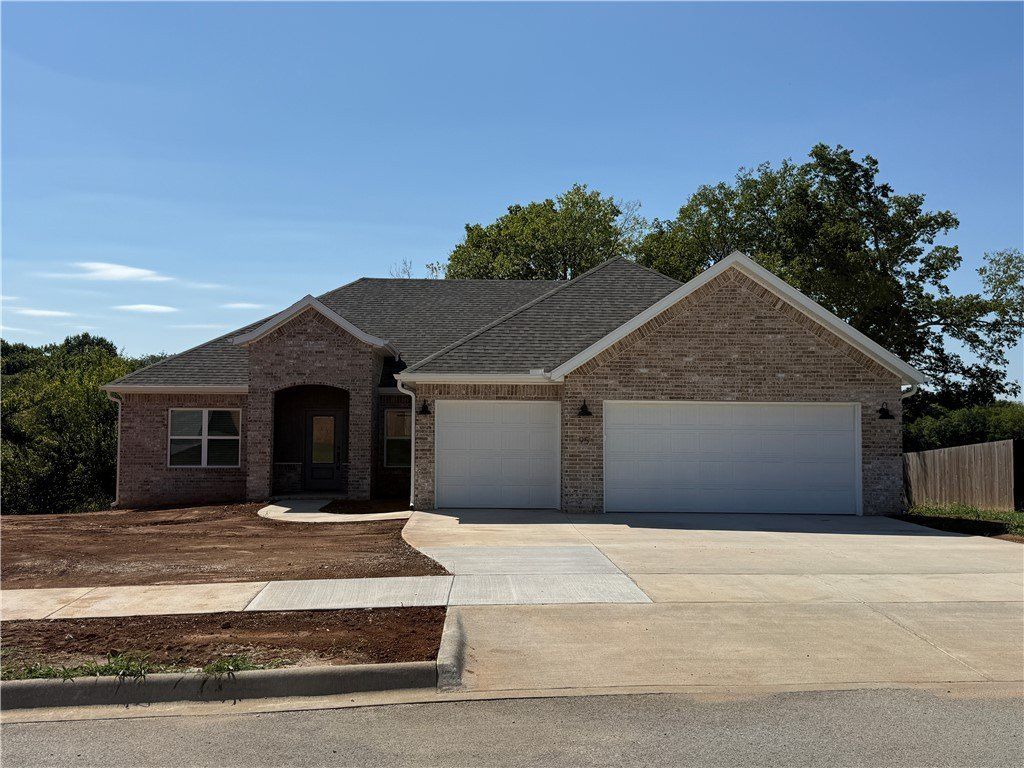 95 W Watson Lane. Farmington, AR 72730