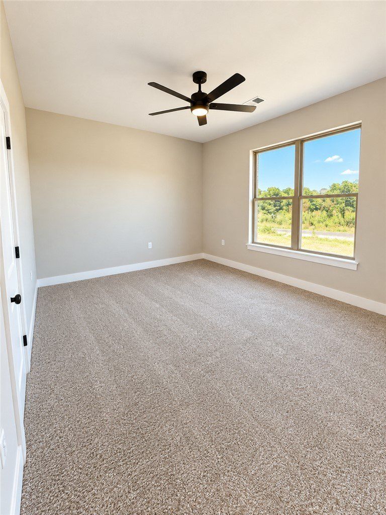 5301 Tannerwood Cove. Gentry, AR 72734