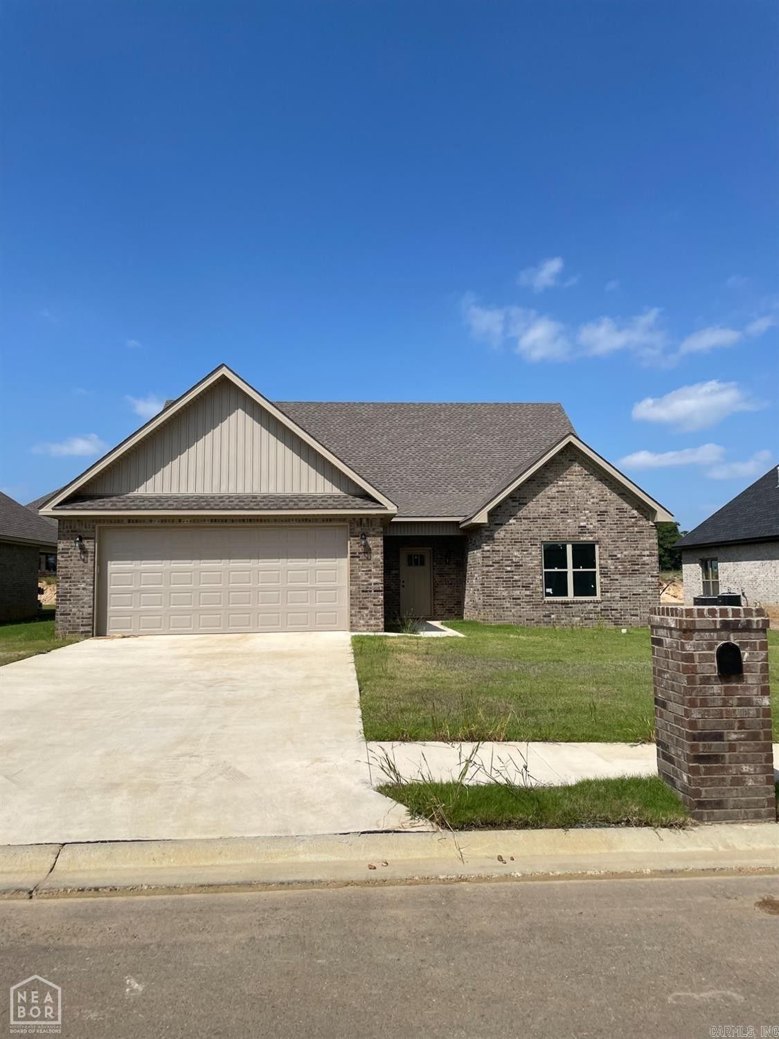 131 Clearwater Drive. Brookland, AR 72417