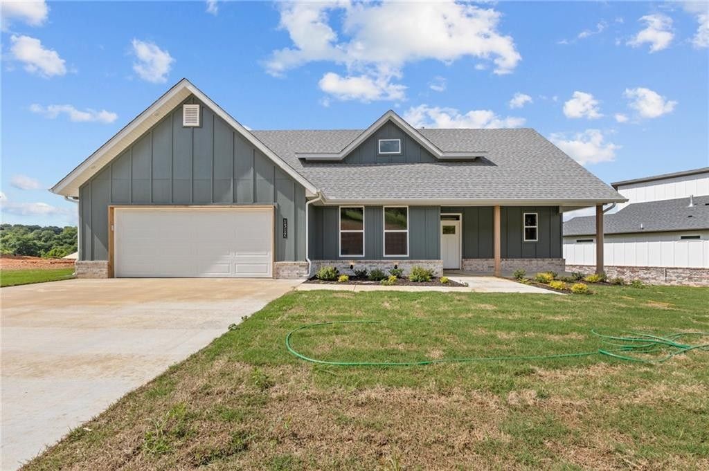 1312 Bunker  Dr. Pea Ridge, AR 72751