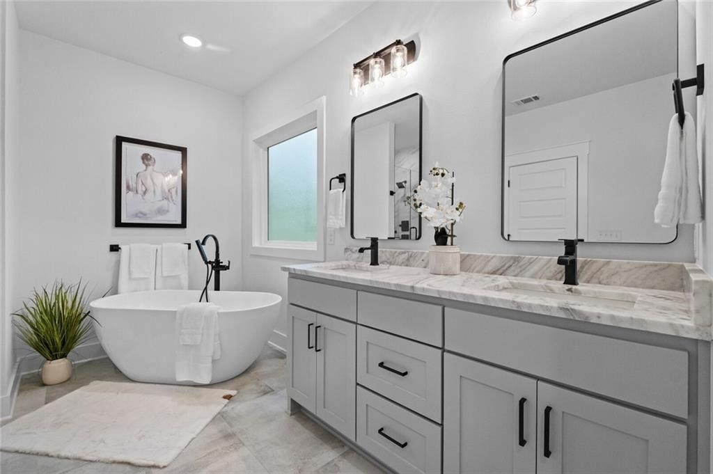 738 Cardin Spur. Pea Ridge, AR 72751