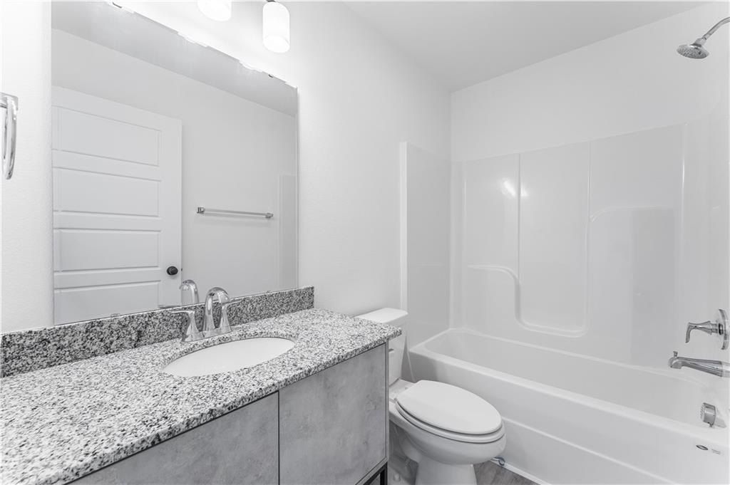 811 States  Ave. Bentonville, AR 72713