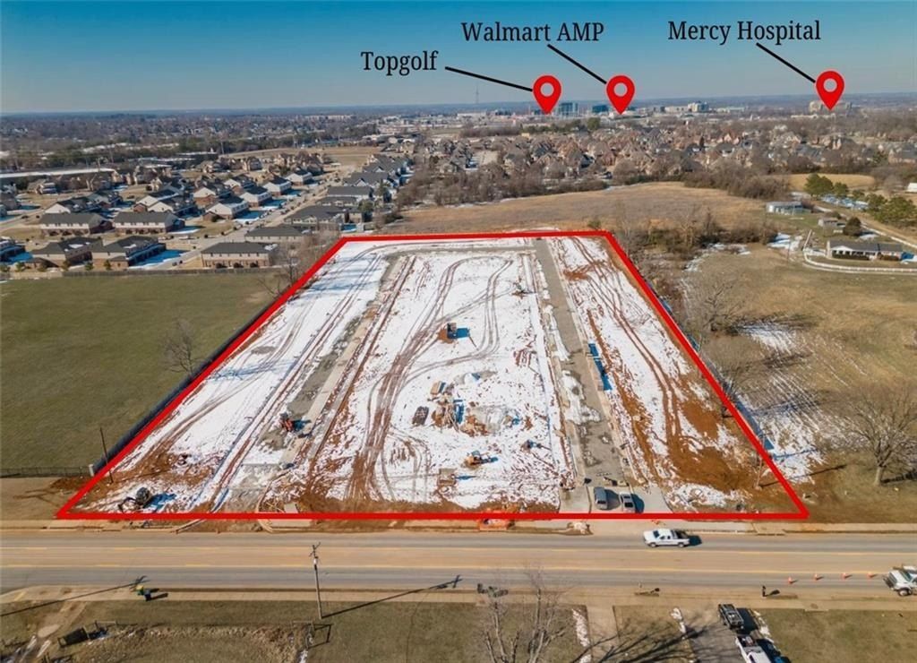 2607  W Bonnie  Ln. Rogers, AR 72758