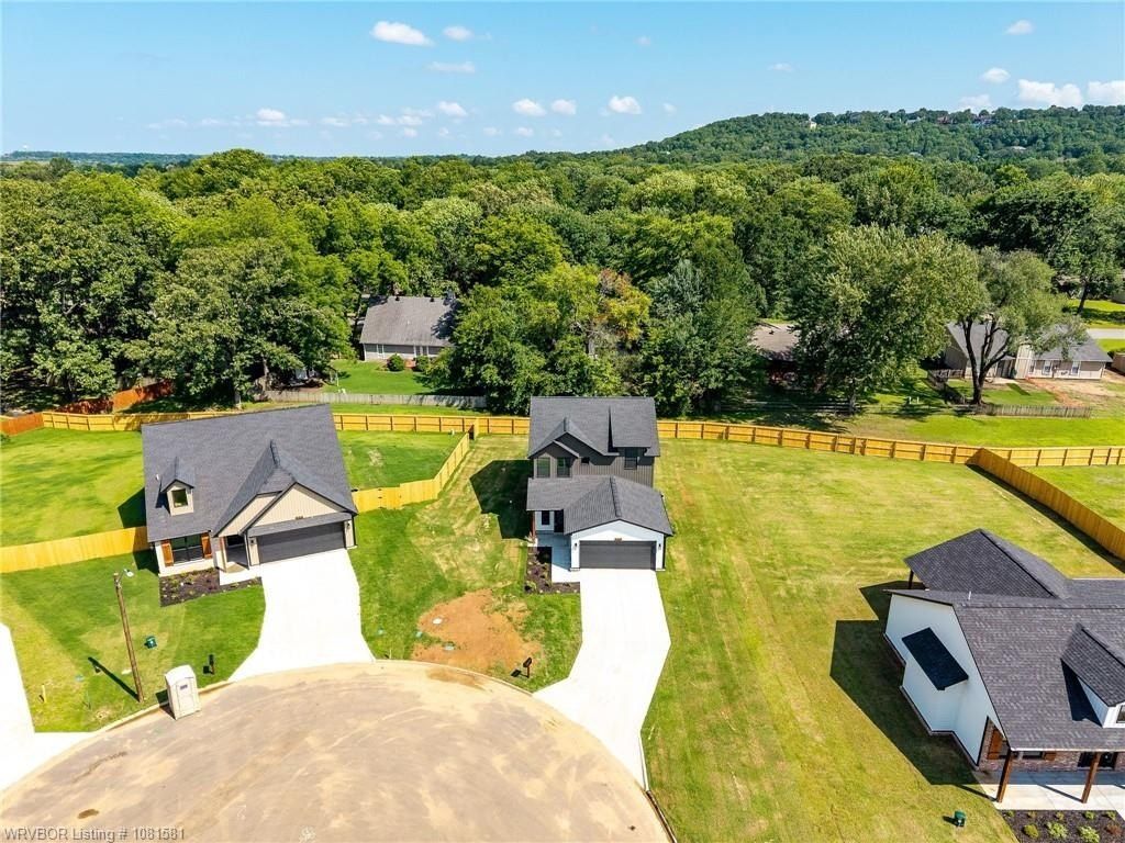 9009 Carson  Wy. Fort Smith, AR 72908